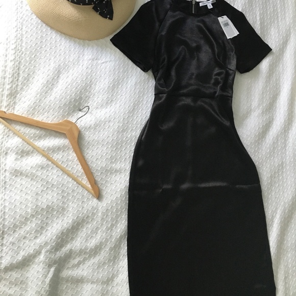 Stretch  Satin Mmidi Dress - Picture 3 of 7